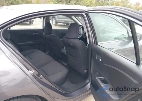 2015 Honda Accord Sport z USA, uszkodzony, nr VIN 1HGCR2F59FA265084